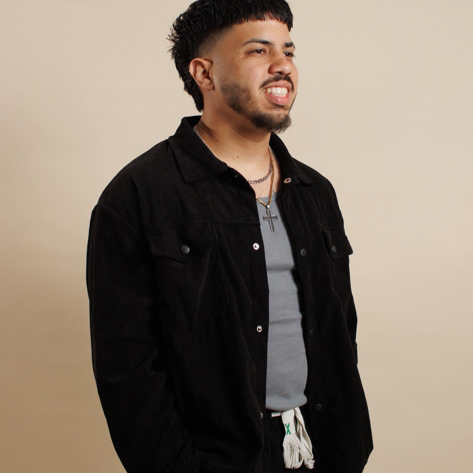 Elvin Fontanez, barber at Outlaw Barber Company Goose Creek